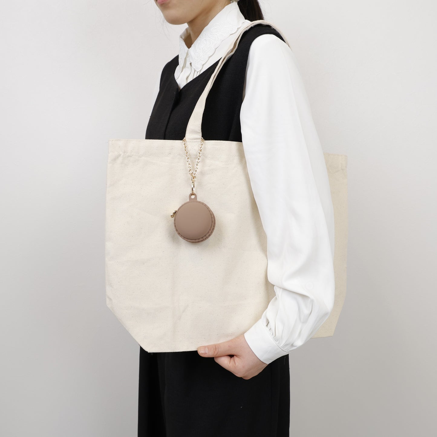 Marushin Yup! Pouch CHOCOLATE MACARON